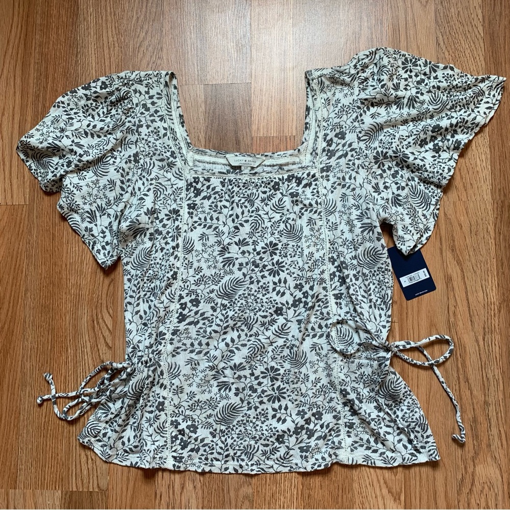 NWT Lucky Brand Floral Knit Top